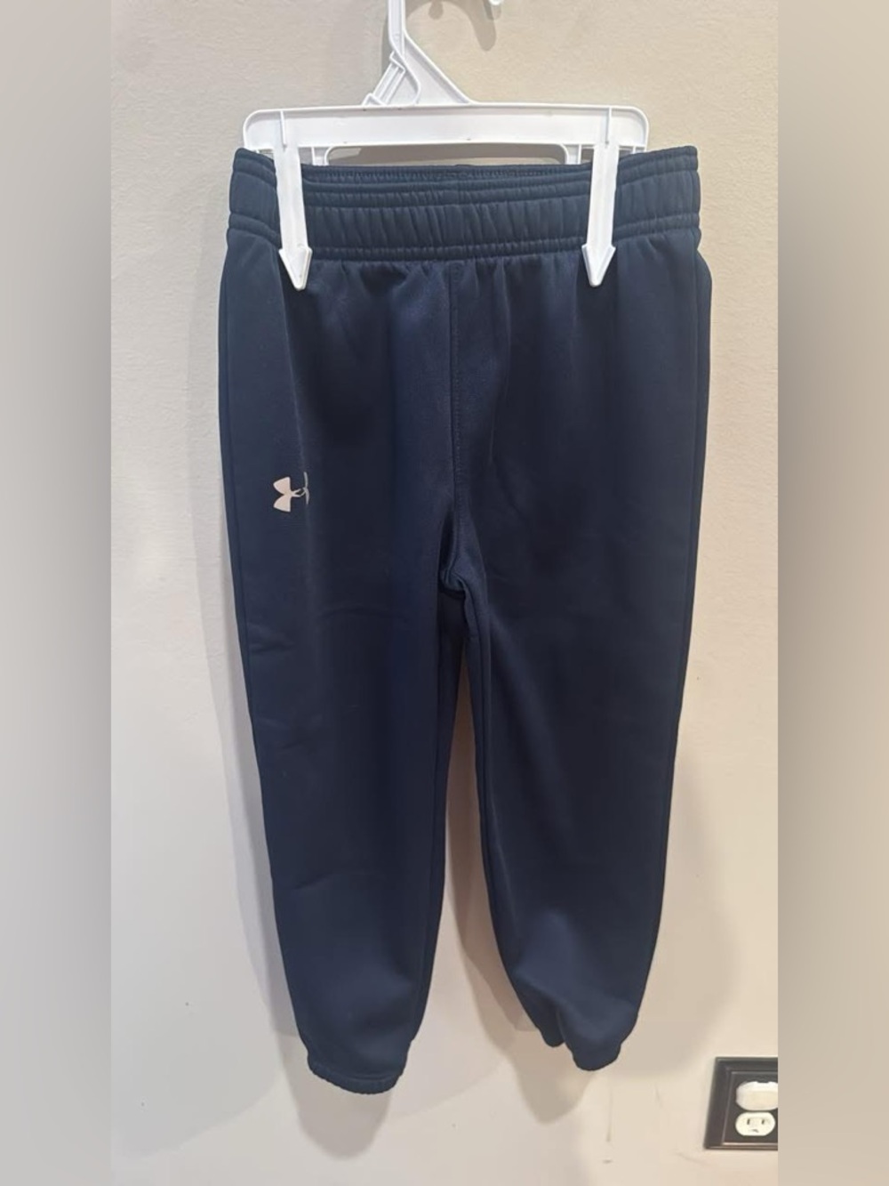 Under Armour Boys black Jogger Sweatpants
